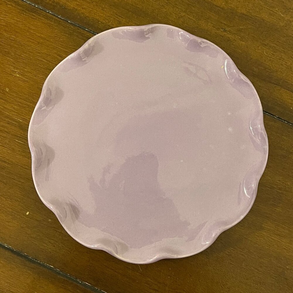 Williams Sonoma Scallop Edge Plate Light Purple 8 inches NEW Dishwasher Safe